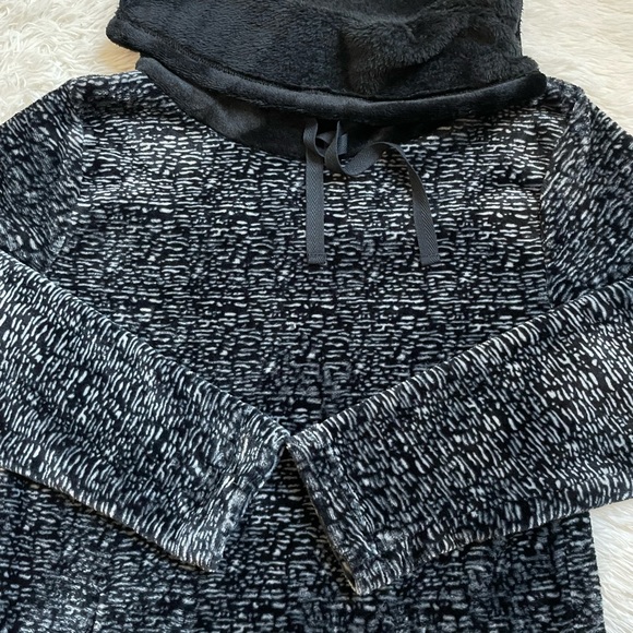 Sleepyheads cowlneck drawstring loungewear fleece  pullover - Picture 4 of 11